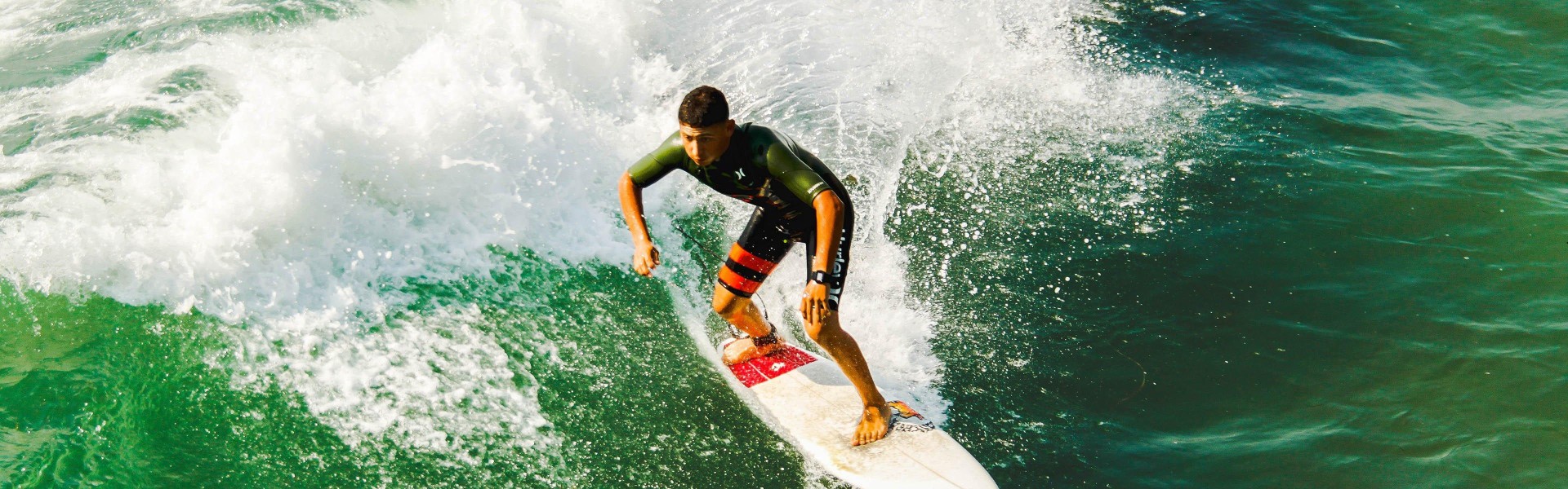 爱游戏中国：比利亚雷亚尔高层失态引风波，CEO小罗伊格因辱骂裁判遭半月禁赛