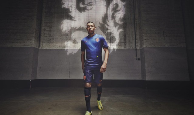 【爱游戏APP】阿隆索伯纳乌生涯临近尾声 齐达内与阿尔韦罗亚期待其迈入新阶段