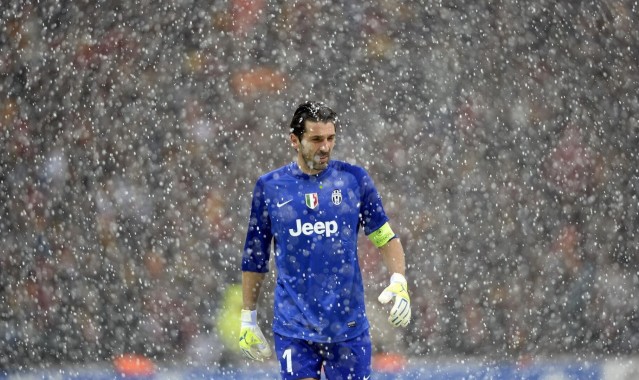 爱游戏中国-联盟重拳出击，俱乐部阴阳合同行为将面临降级处罚