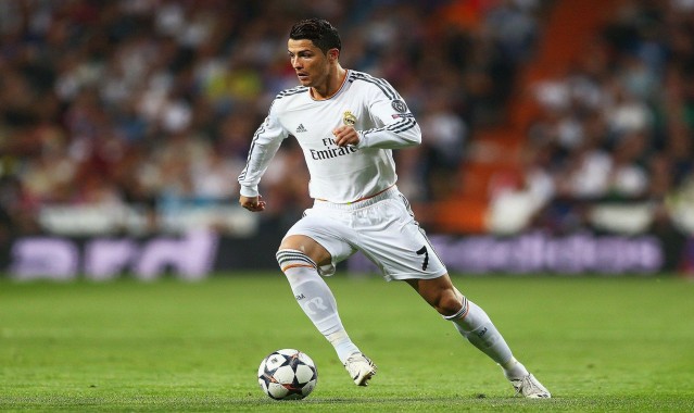 【爱游戏中国】19岁192天！韦德拉奥果闪耀首秀破门 创德国队71年最年轻进球纪录