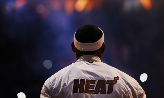 爱游戏_外媒披露贝蒂斯加速谈判，租借多特蒙德前锋法比奥-席尔瓦接近达成